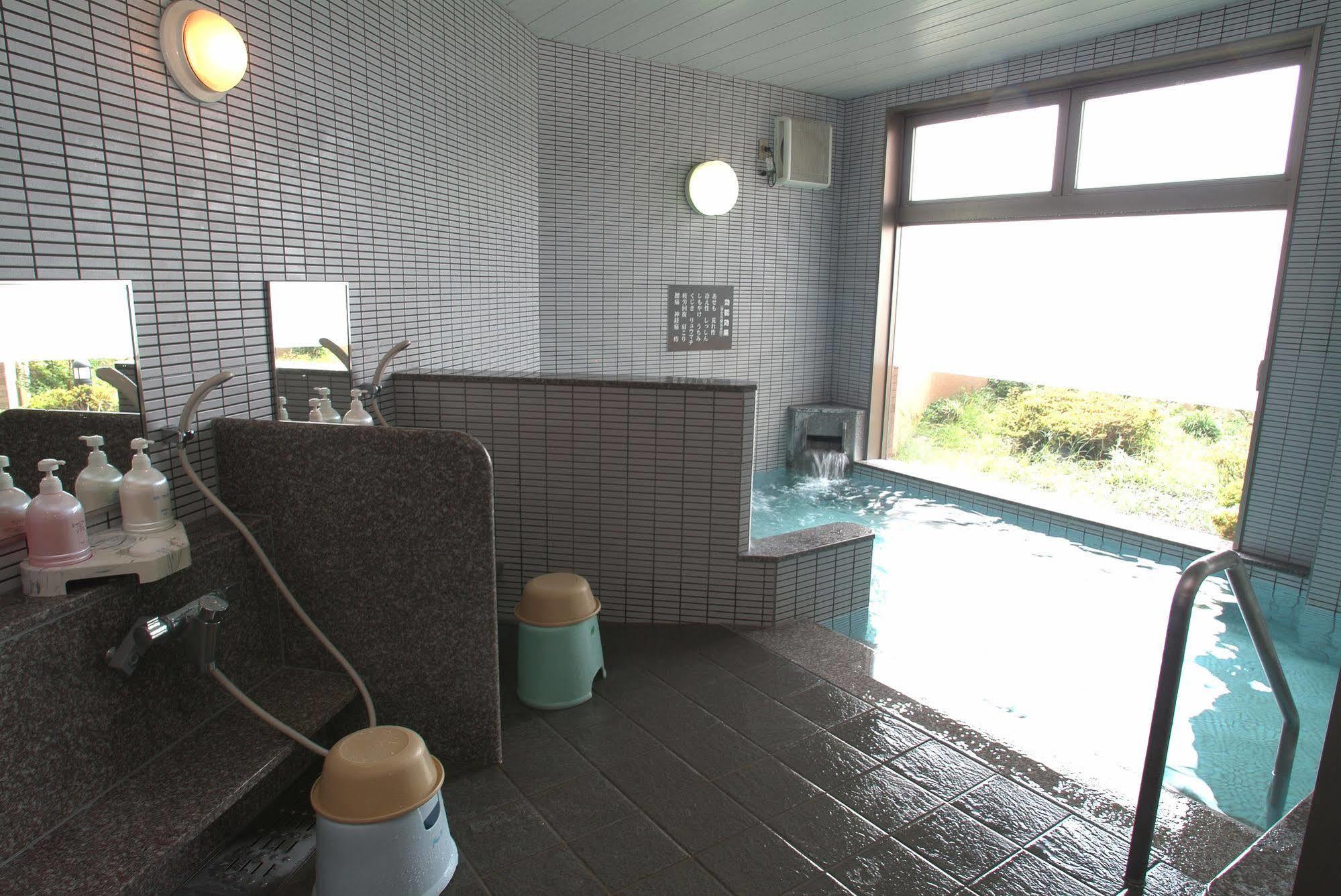 Green Rich Hotel Aso Kumamoto Airport Exterior photo