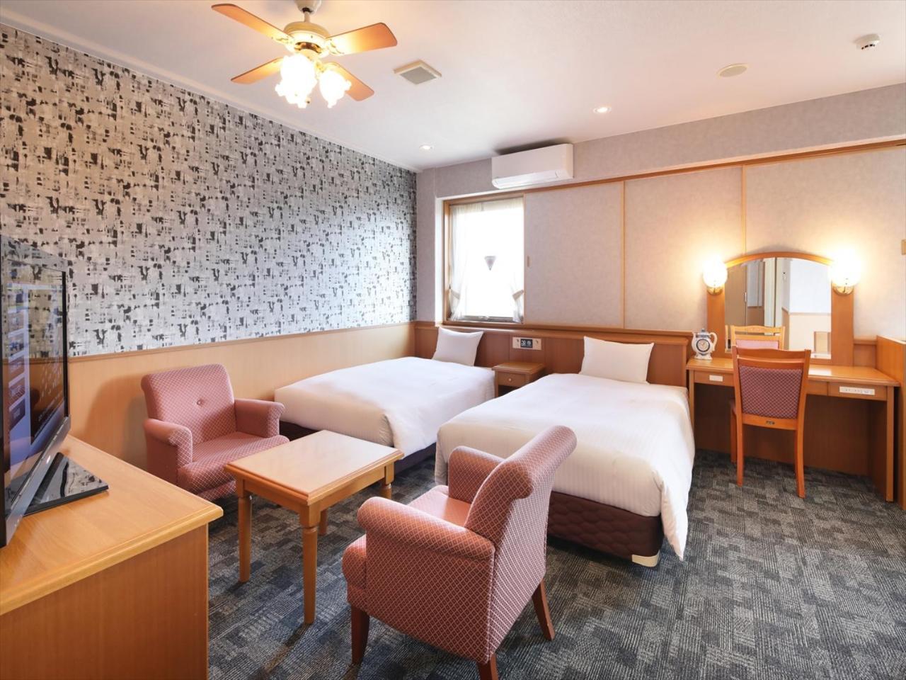 Green Rich Hotel Aso Kumamoto Airport Exterior photo